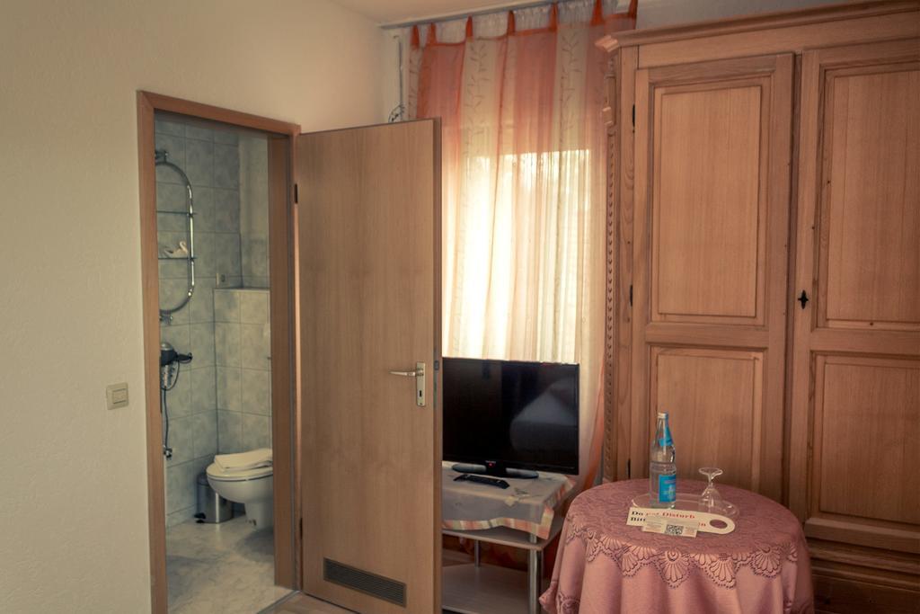 Hotel Adler Айхельберг Номер фото