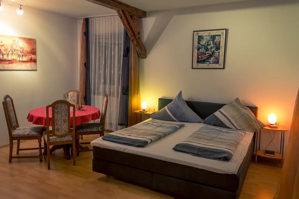 Hotel Adler Айхельберг Номер фото